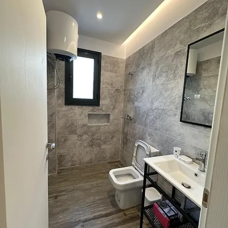 Elmazaj Lejlighed Vlorë